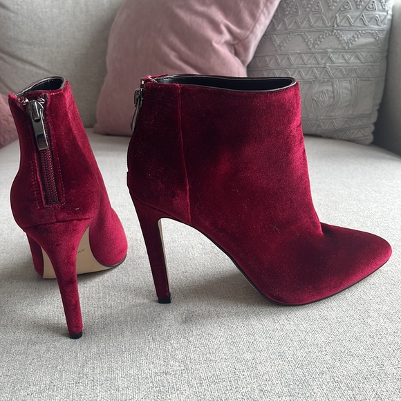 Burgundy Velvet Ava & Aiden Heeled Boots - Picture 6 of 9